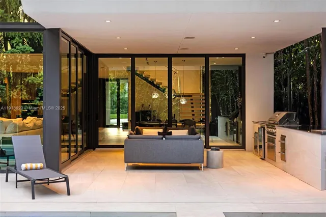 $55,000 | 77 Southwest 18th Terrace, Miami, FL 33129