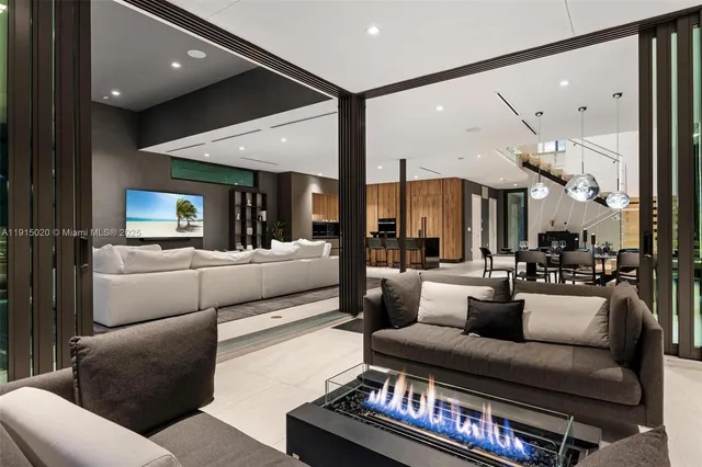 $55,000 | 77 Southwest 18th Terrace, Miami, FL 33129