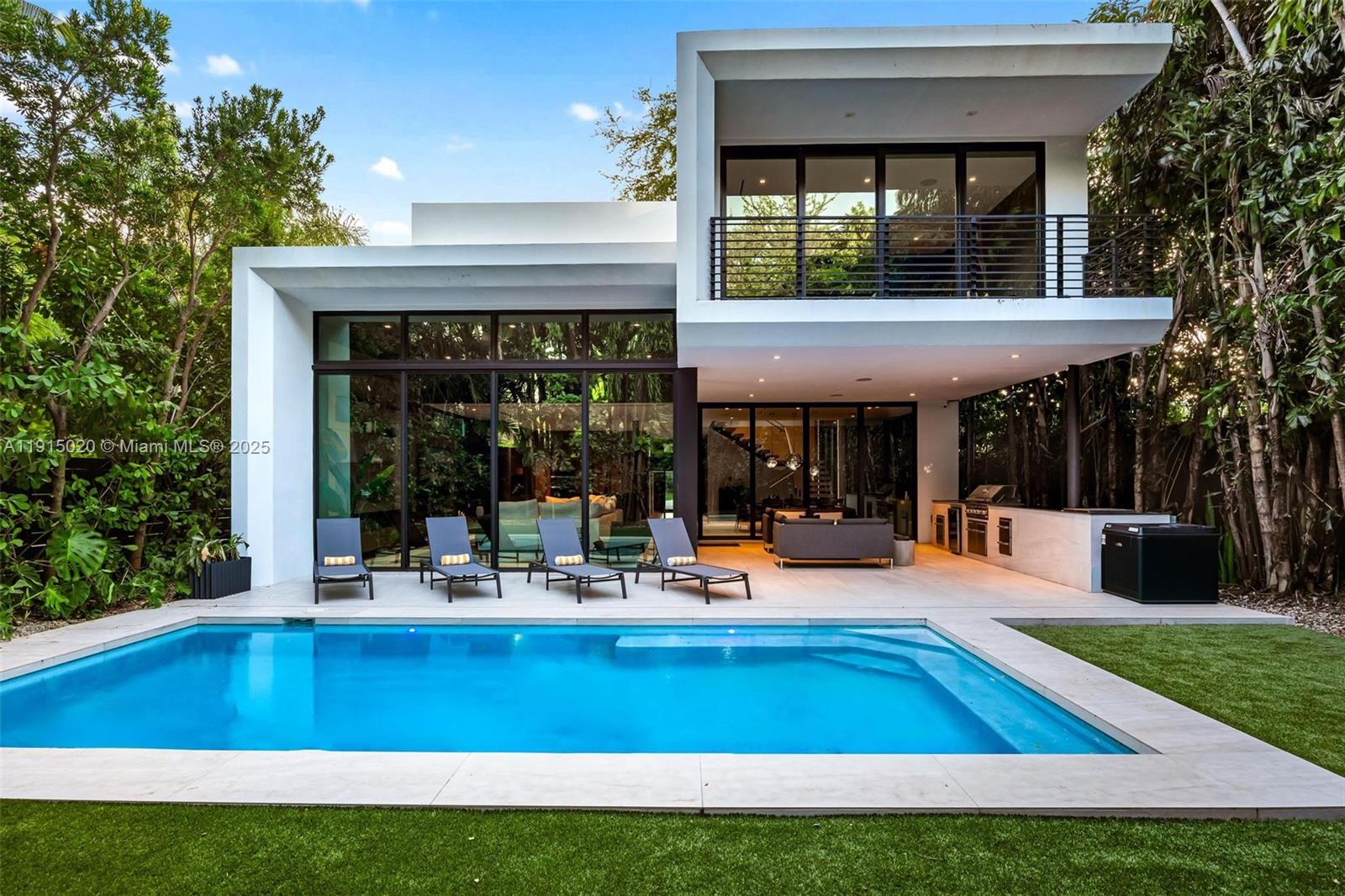 77 Southwest 18th Terrace Miami, FL 33129 - Photo 85 of 90