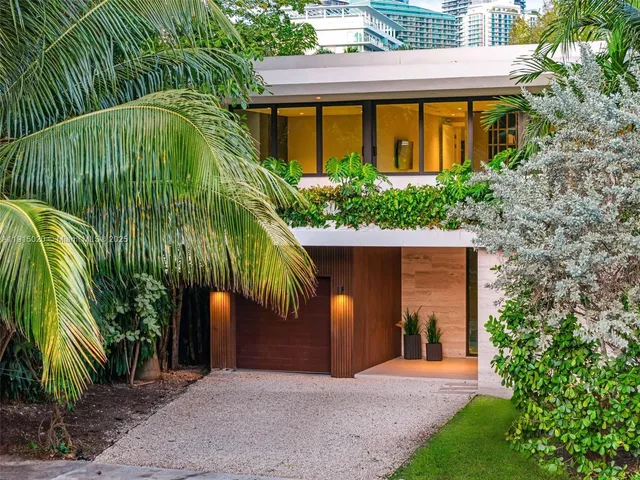 $55,000 | 77 Southwest 18th Terrace, Miami, FL 33129