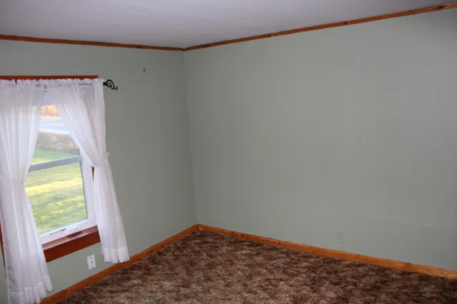 $250,000 | 914 South Main Street, Solon, ME 04979