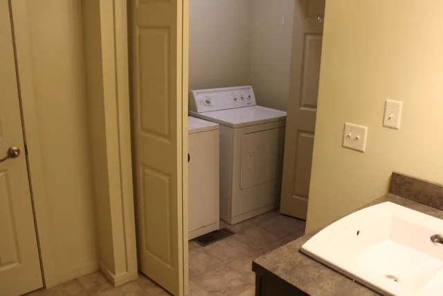 $250,000 | 914 South Main Street, Solon, ME 04979