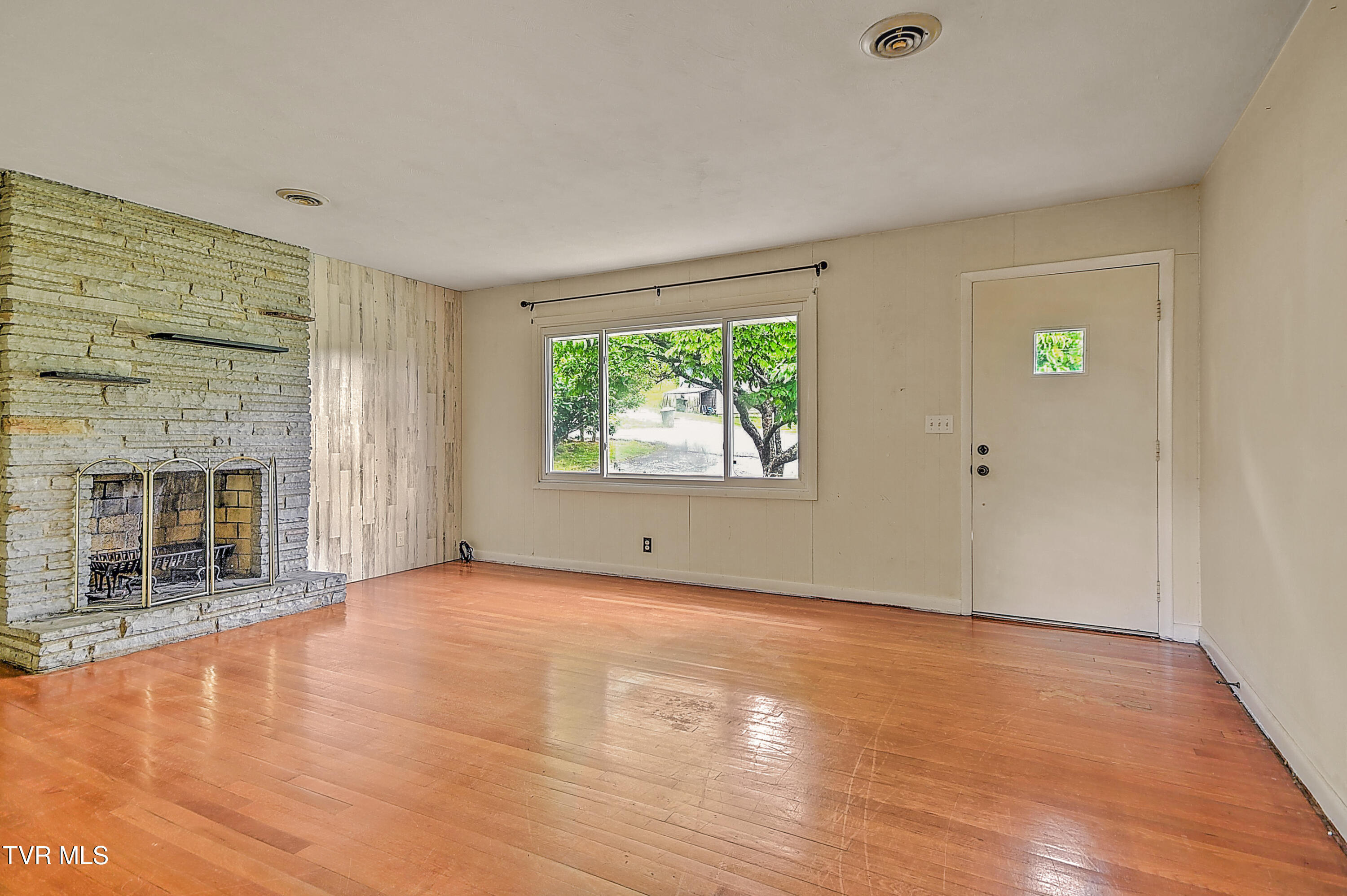 1127 Qualls Road Kingsport, TN 37660 - Photo 9 of 39 9-print-1127 Qualls CP-9