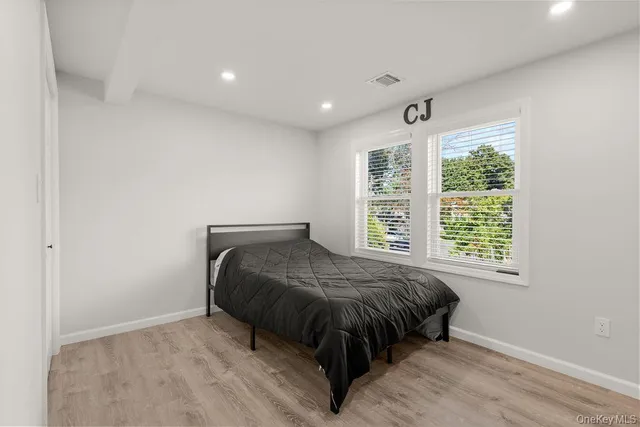 $989,999 | 15 Marcy Avenue, Huntington Station, NY 11746