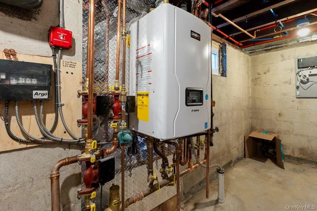 $989,999 | 15 Marcy Avenue, Huntington Station, NY 11746