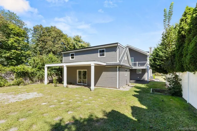 $989,999 | 15 Marcy Avenue, Huntington Station, NY 11746