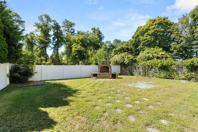 $989,999 | 15 Marcy Avenue, Huntington Station, NY 11746