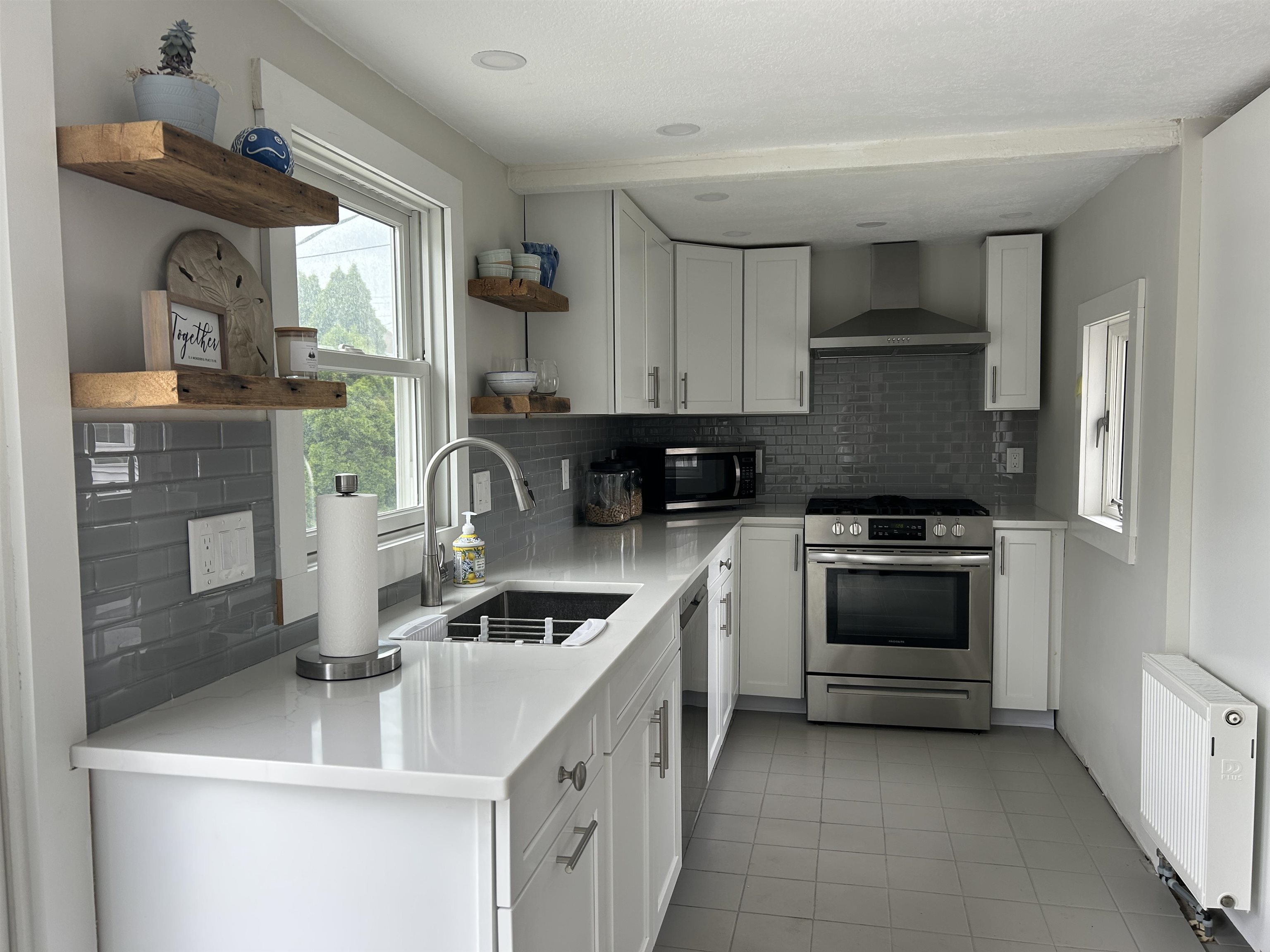 60 Plymouth Street Hampton, NH 03874 - Photo 4 of 24