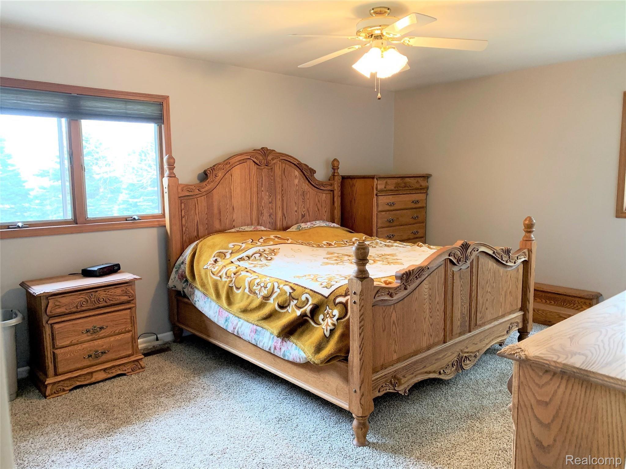 5403 Hartland Road Fenton, MI 48430 - Photo 14 of 26 Photo May 05, 1 04 21 PM.jpg