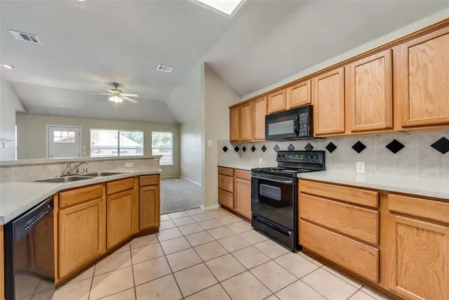 $2,195 | 1523 Sleepy Hollow Drive, Allen, TX 75002