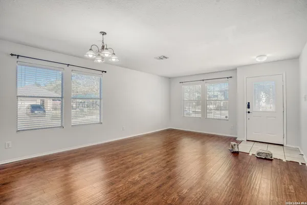 $2,005 | 24719 Coral Gables, San Antonio, TX 78261