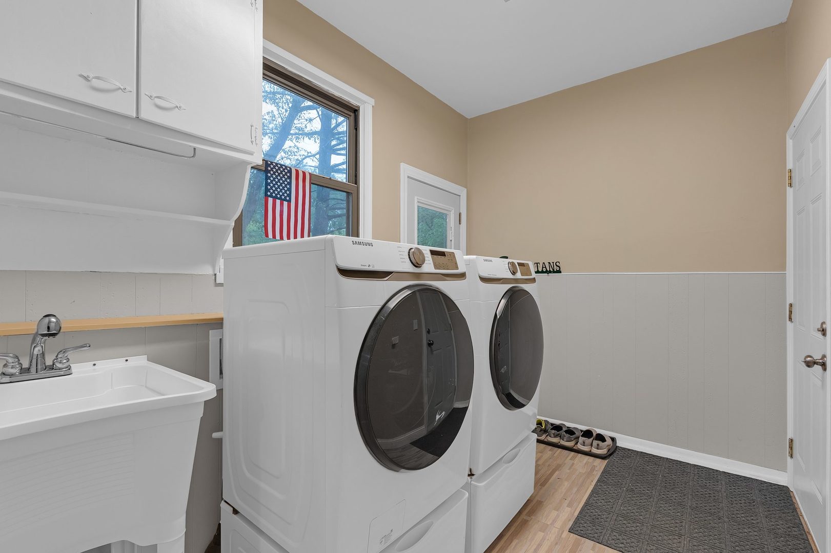 2330 Coach Road Long Grove, IL 60047 - Photo 9 of 32