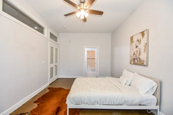 $2,300 | 1900 Genesee Street, Unit 104, Houston, TX 77006