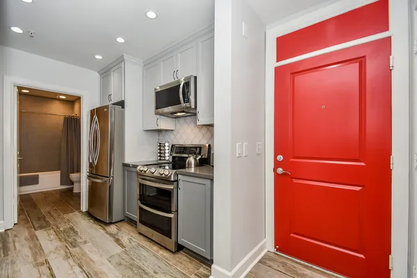 $2,300 | 1900 Genesee Street, Unit 104, Houston, TX 77006
