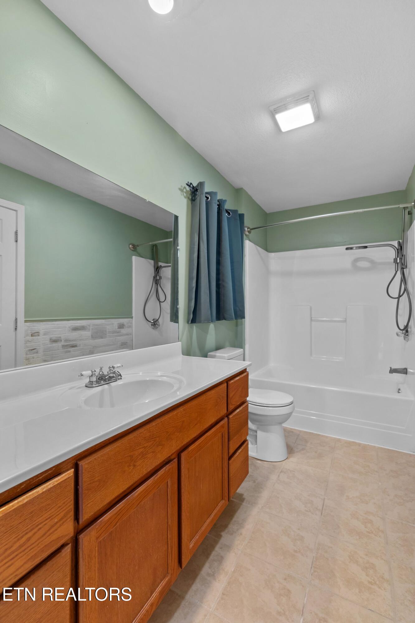 202 Sandy Circle La Follette, TN 37766 - Photo 14 of 23 012-202SandyCircle-LaFollette-TN-37766-S