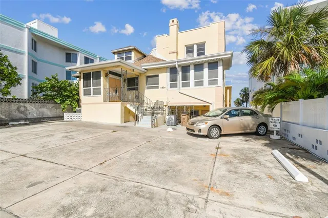 $4,750,000 | 30 Gulf Boulevard, Indian Rocks Beach, FL 33785