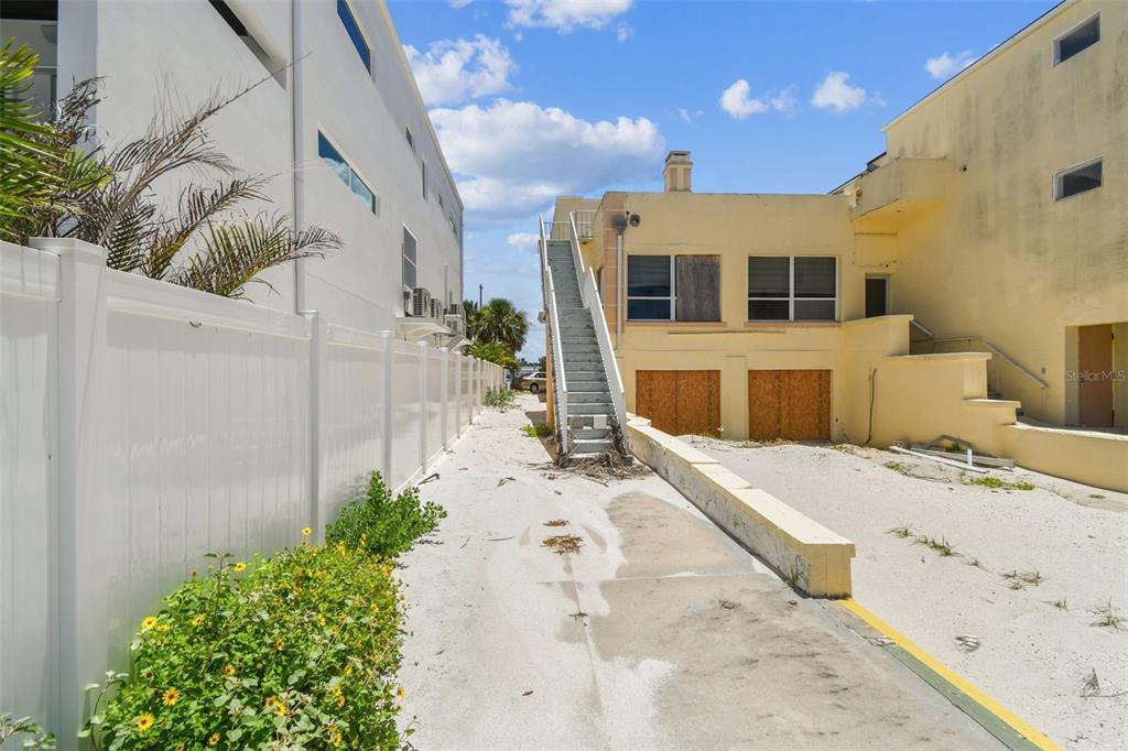 30 Gulf Boulevard Indian Rocks Beach, FL 33785 - Photo 9 of 15