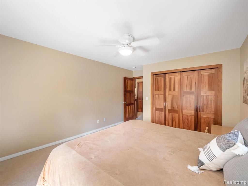 34600 Quaker Valley Road Farmington Hills, MI 48331 - Photo 29 of 41