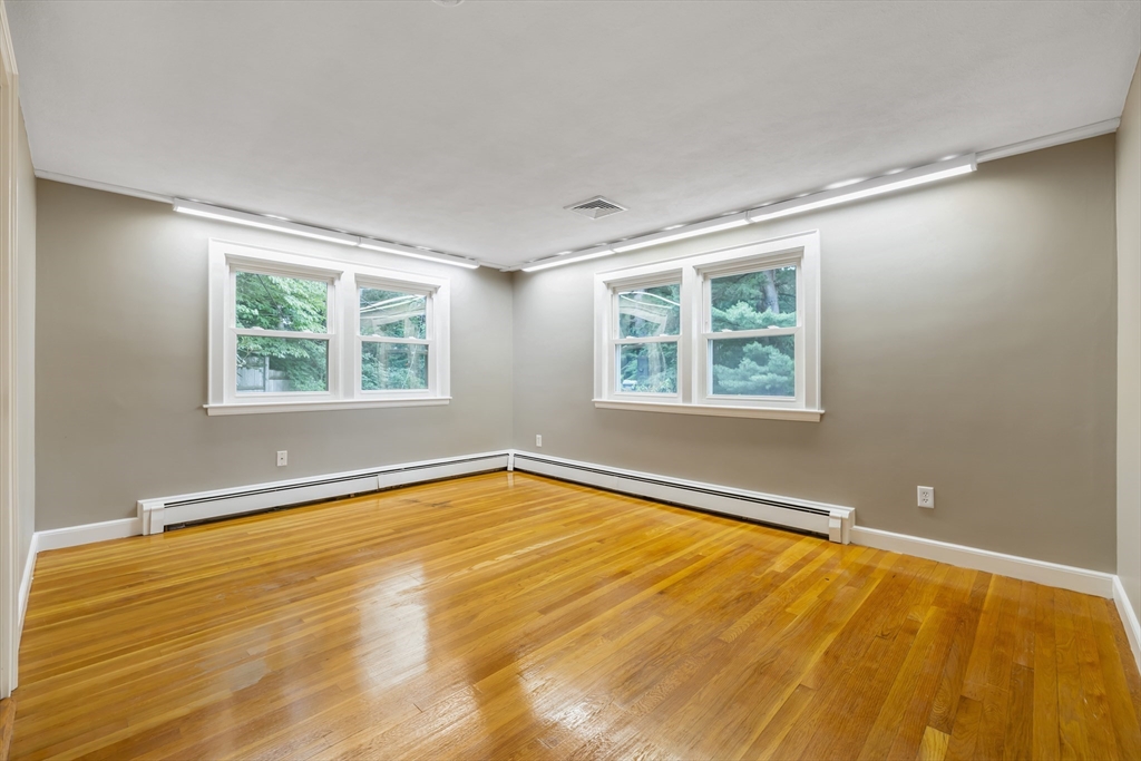 22 Bracebridge Road Newton, MA 02459 - Photo 20 of 39