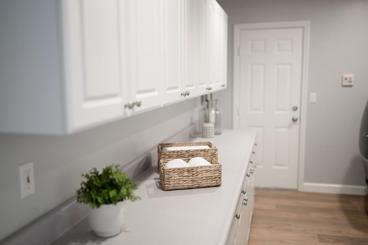 145 Rabbits Run Road Santa Cruz, CA 95060 - Photo 78 of 120 a bathroom with a sink and a mirror