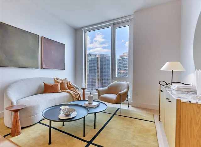 $3,225 | 33 Westchester Place, Unit 10D, New Rochelle, NY 10801