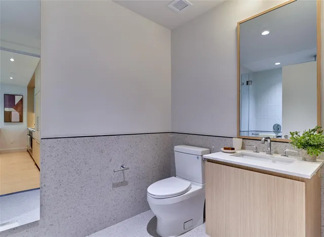 $3,225 | 33 Westchester Place, Unit 10D, New Rochelle, NY 10801