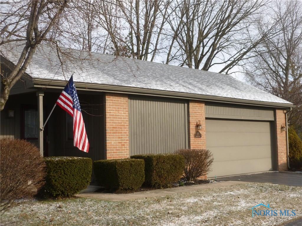 7 Abbey Road Perrysburg, OH 43551 - Photo 2 of 8 Gallery Image 2