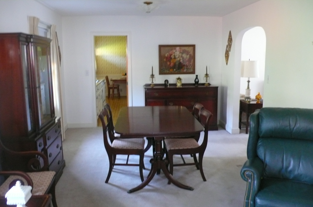 2623 Grandin Road Southwest Roanoke, VA 24015 - Photo 4 of 20 Dining area off Kitchen