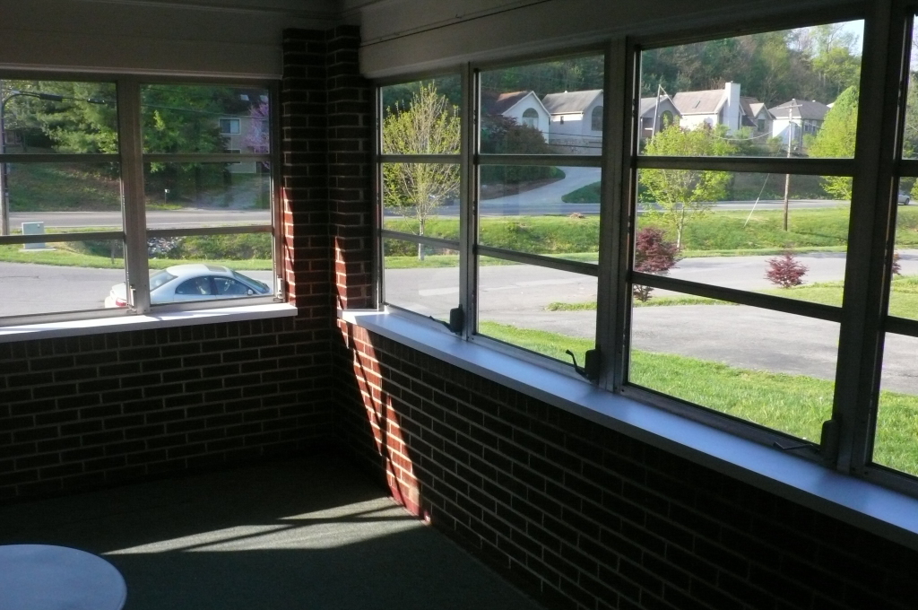 2623 Grandin Road Southwest Roanoke, VA 24015 - Photo 7 of 20 Sunroom