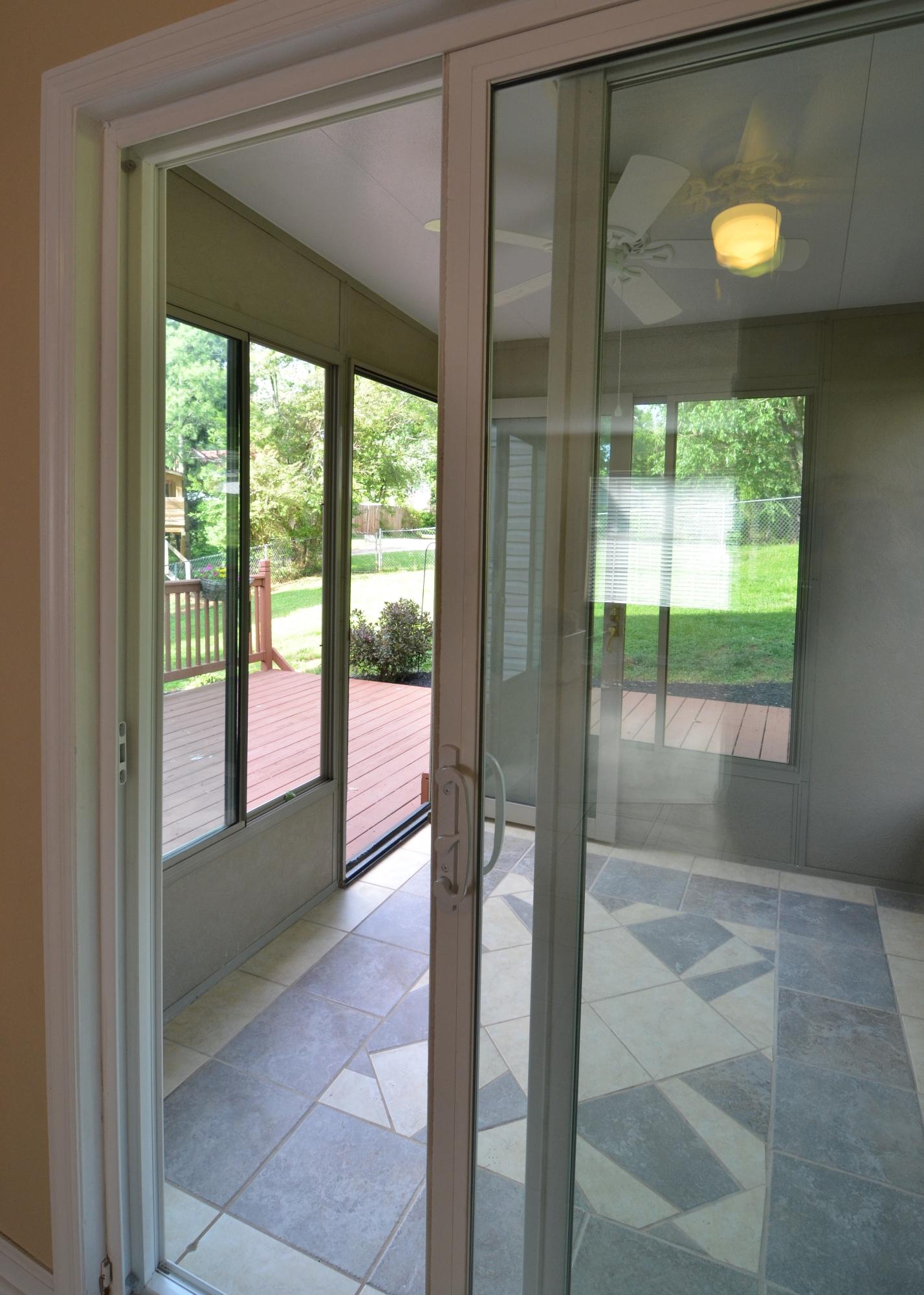 608 Busbee Road Knoxville, TN 37920 - Photo 12 of 26 Sunroom