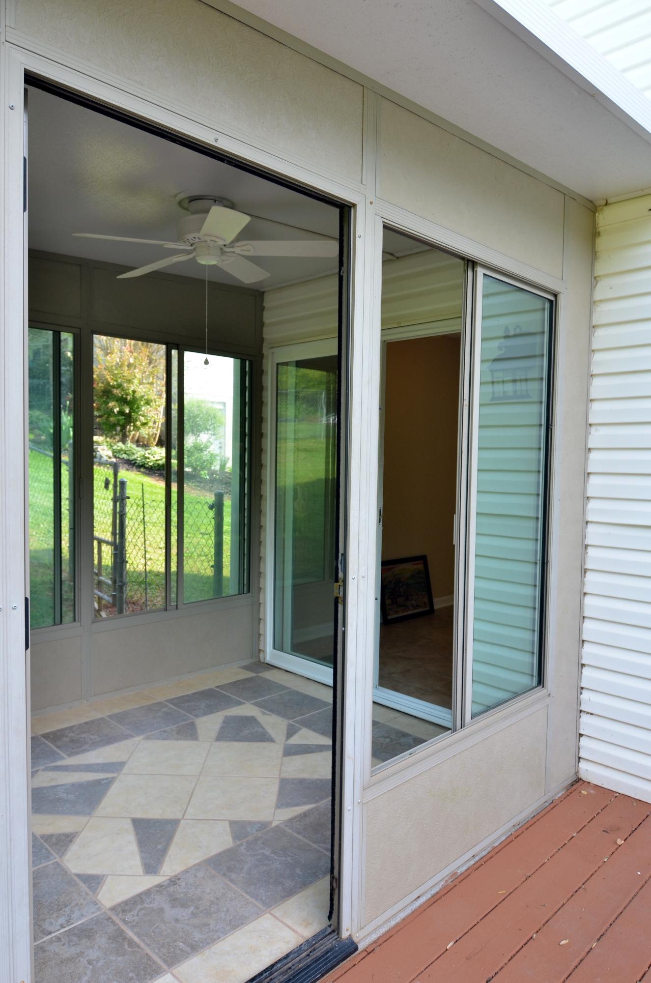 608 Busbee Road Knoxville, TN 37920 - Photo 20 of 26 Sunroom