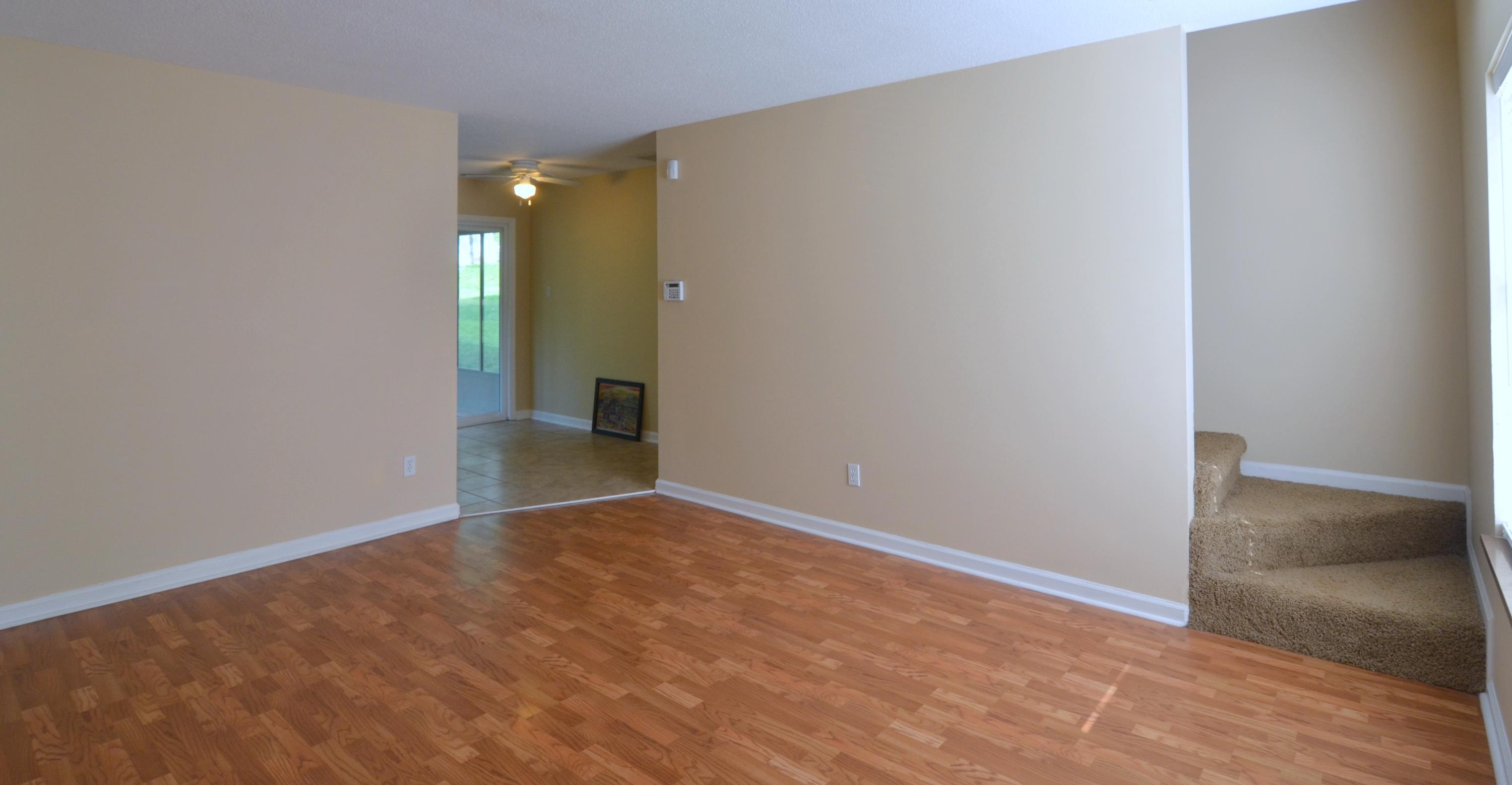 608 Busbee Road Knoxville, TN 37920 - Photo 7 of 26 Living Room