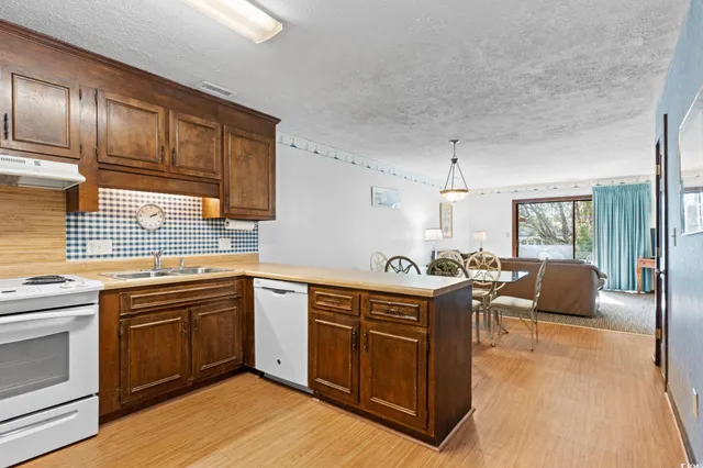 $210,500 | 307 70th Avenue North, Unit 202, Myrtle Beach, SC 29572