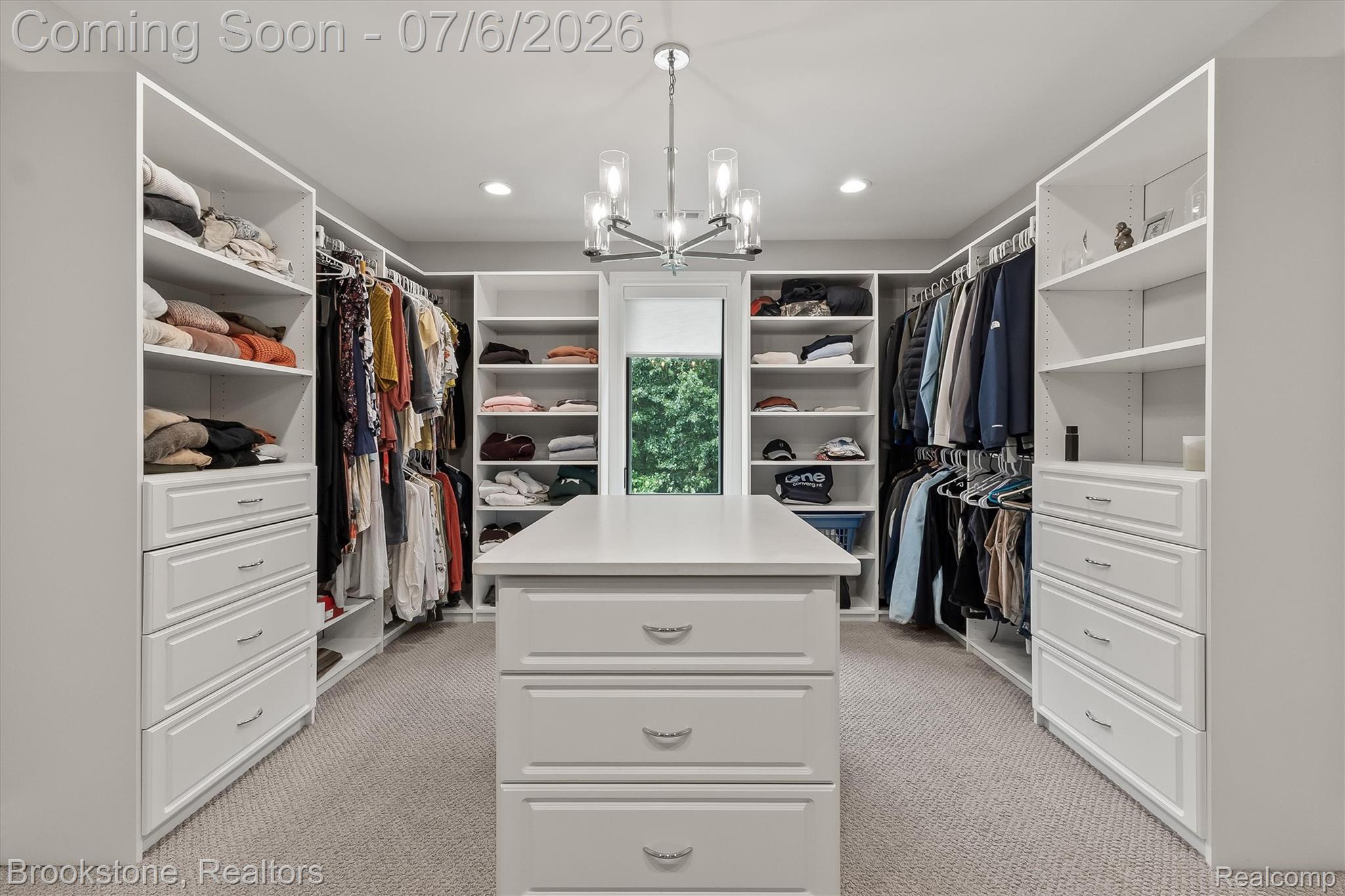 5458 Boulderwood Ridge Clarkston, MI 48348 - Photo 33 of 52 Primary walk-in closet