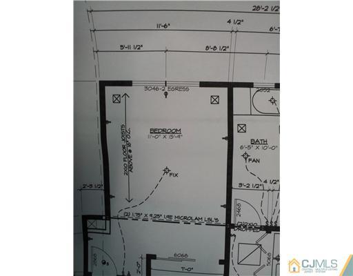 28 Idlewild Road Edison, NJ 08817 - Photo 7 of 10 a close view of a bathroom