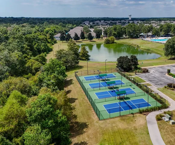 $587,000 | 500 Meadow Lake Drive, Freeport, FL 32439