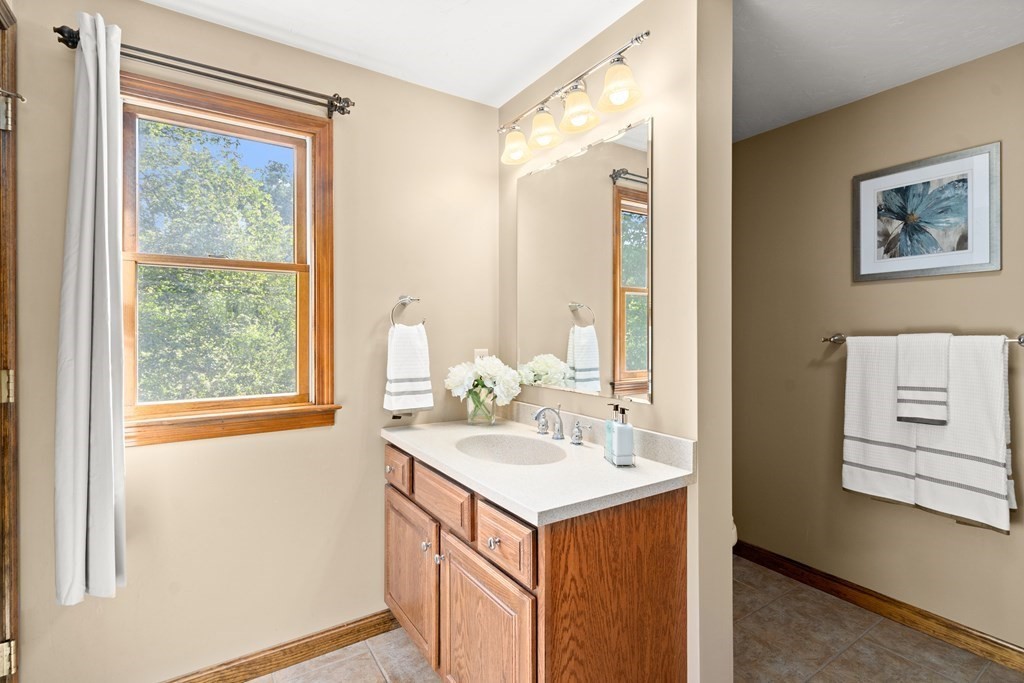 1 Bridle Path Auburn, MA 01501 - Photo 14 of 21