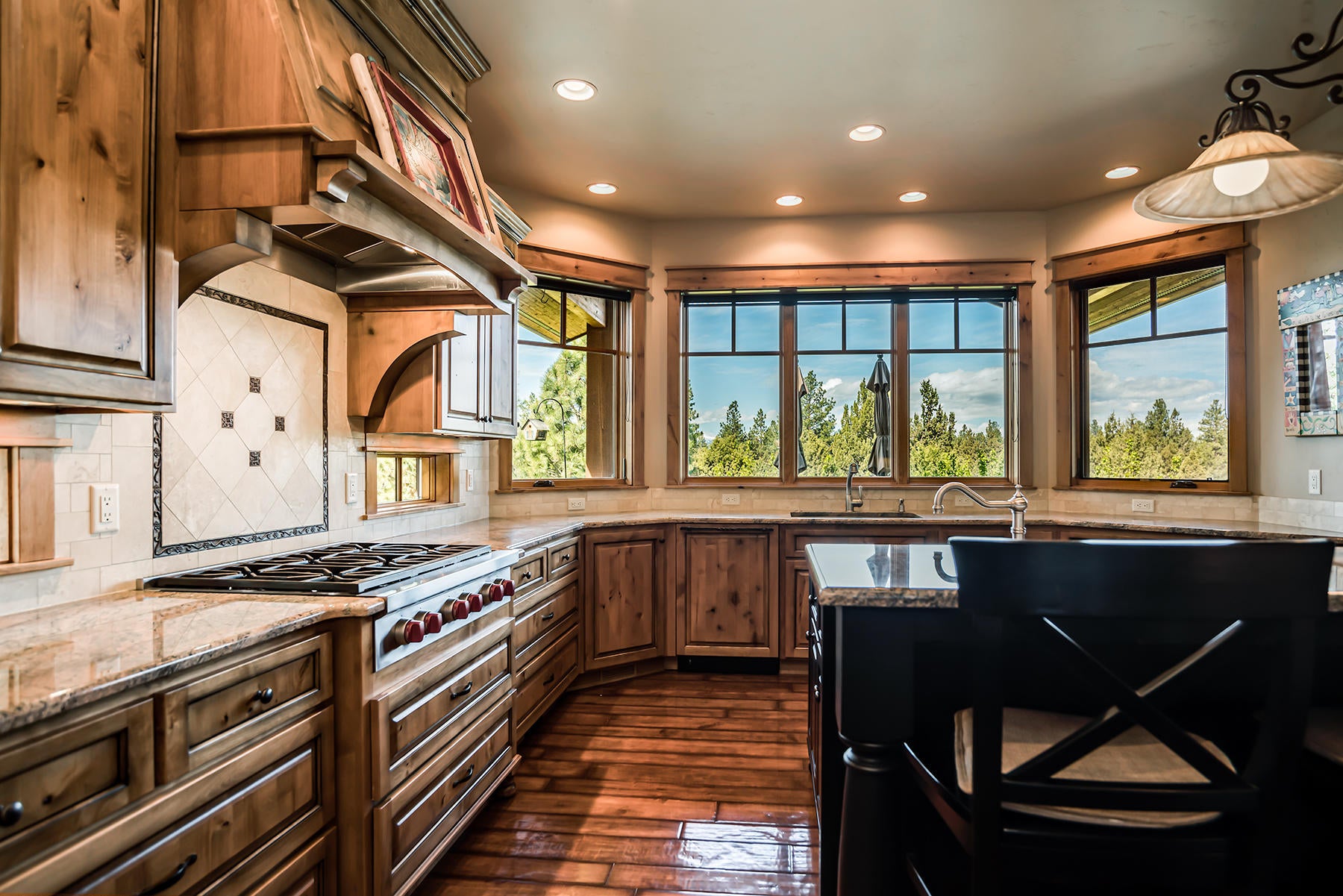 21880 Rickard Road Bend, OR 97702 - Photo 15 of 42 Beautiful Finishes