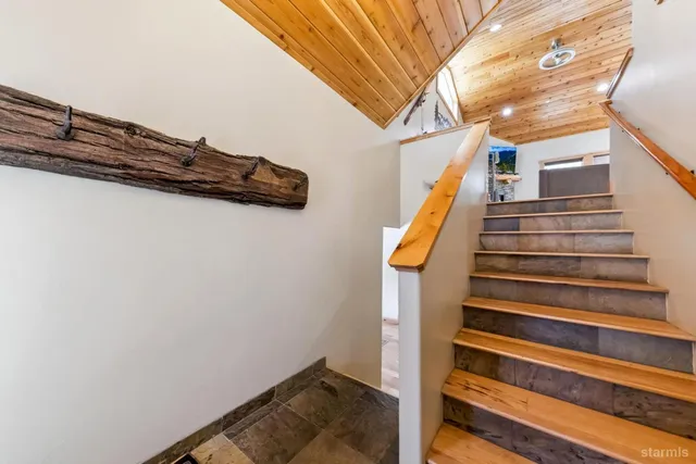 $1,177,000 | 1852 Haidas Circle, South Lake Tahoe, CA 96150