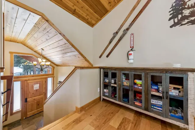 $1,177,000 | 1852 Haidas Circle, South Lake Tahoe, CA 96150