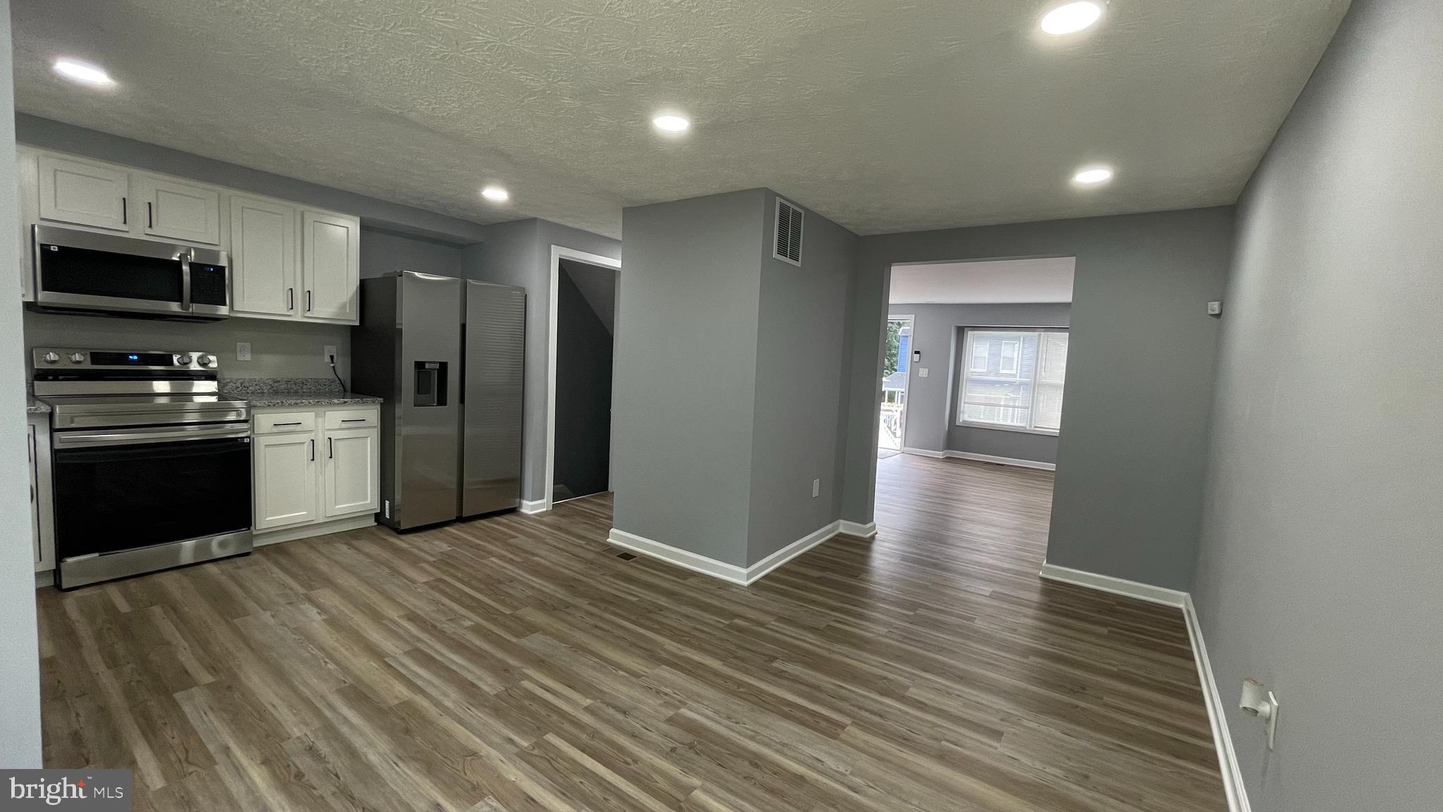 2127 Allendale Road Baltimore, MD 21216 - Photo 4 of 18