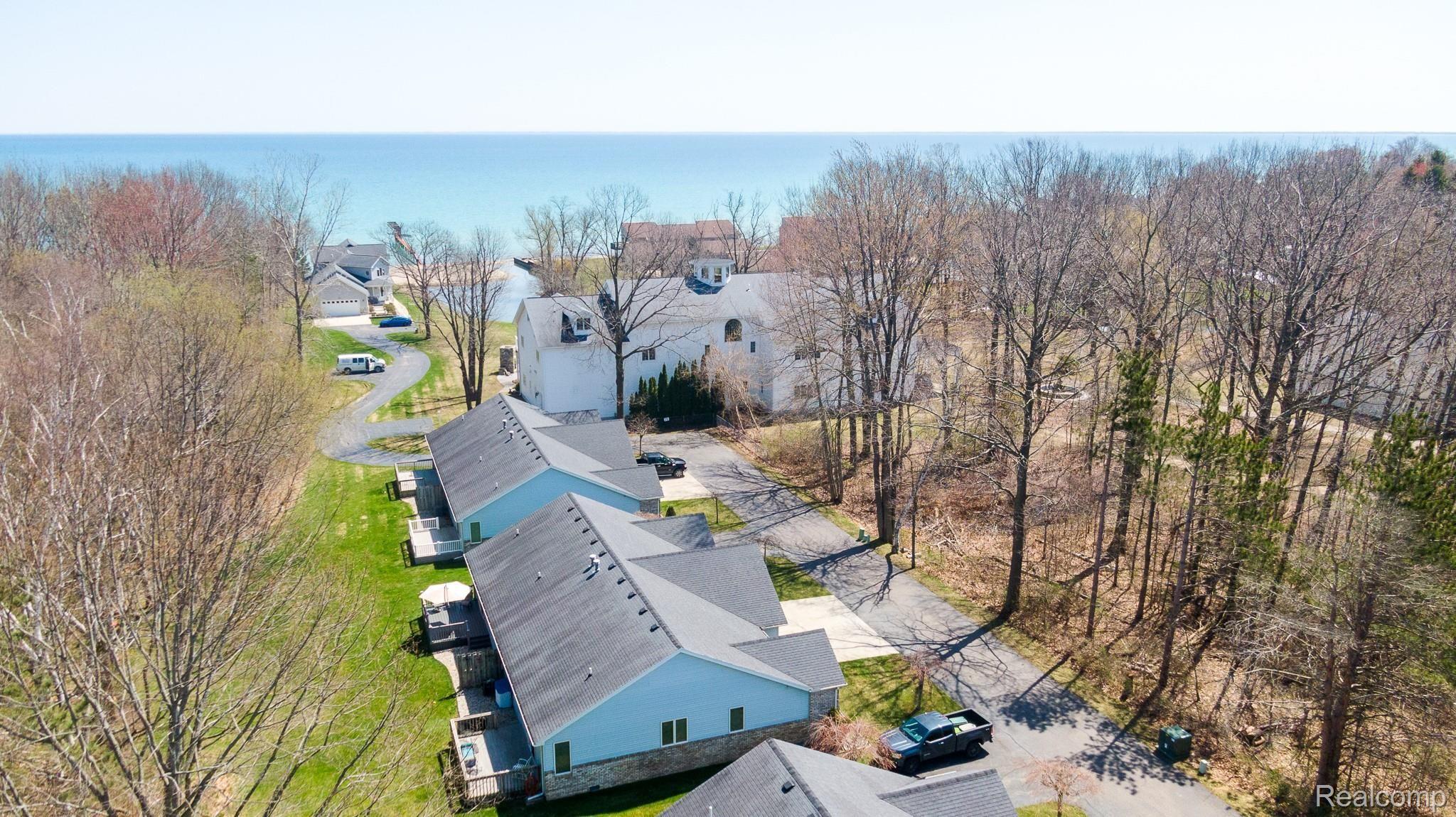 7276 Lakeshore Road Fort Gratiot, MI 48059 - Photo 34 of 38 7276 Lakeshore Rd (45 of 52).jpg