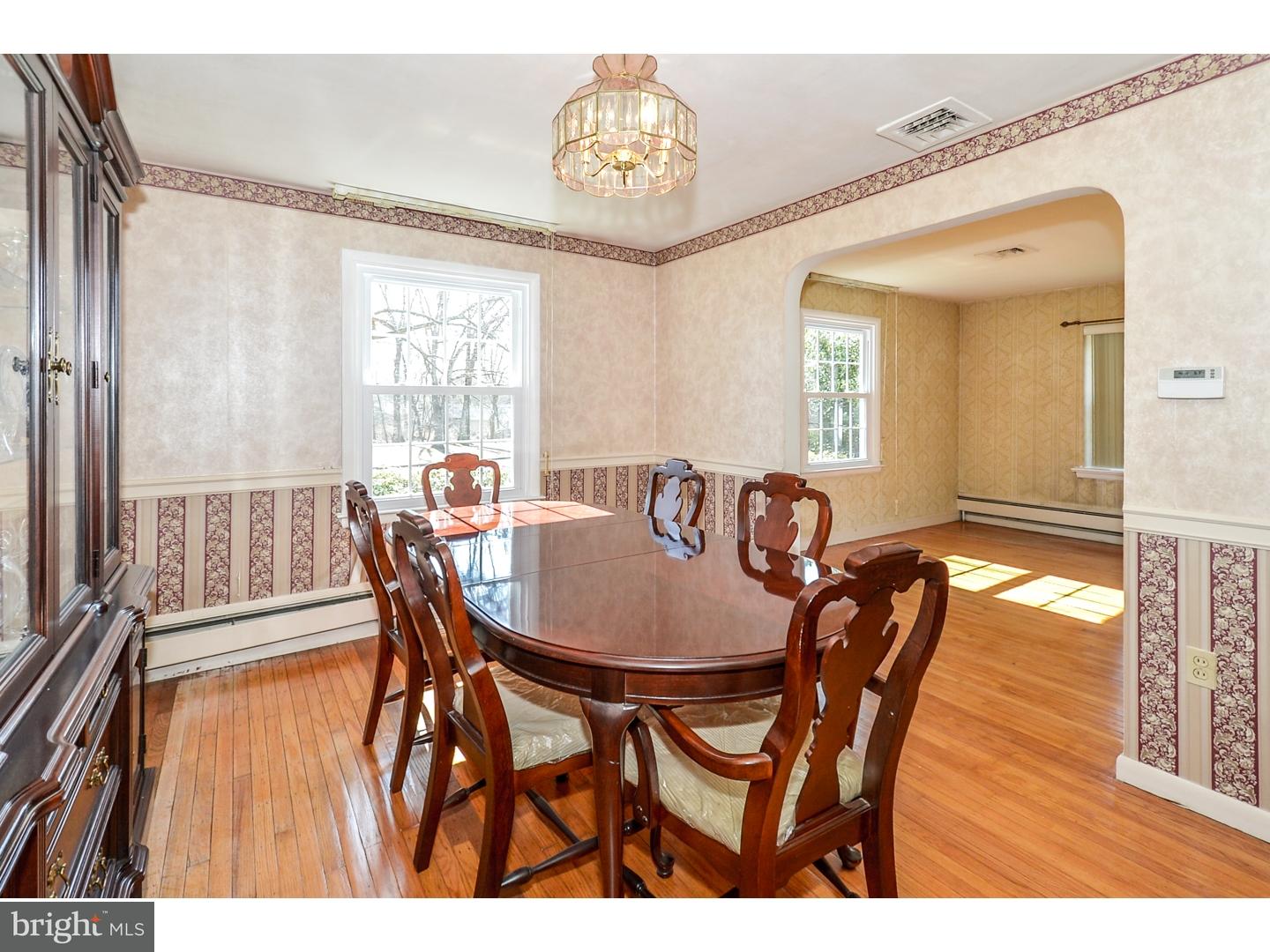 1214 Lois Road Ambler, PA 19002 - Photo 8 of 25 Dining Room