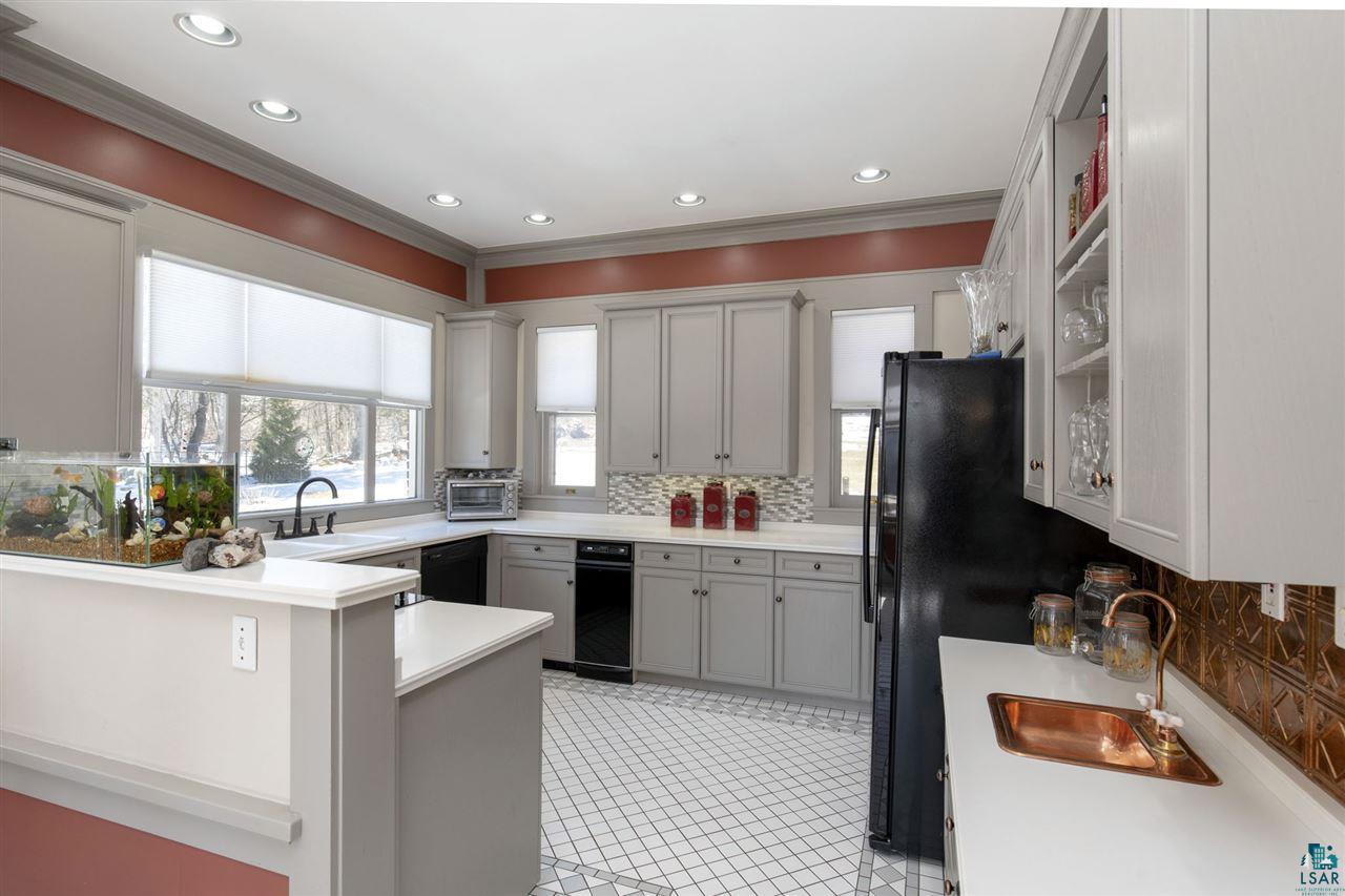 2429 Greysolon Road Duluth, MN 55812 - Photo 7 of 45 Gallery Image 7