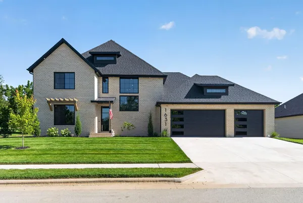 $849,900 | 1631 East Cobblestone Drive, Ozark, MO 65721
