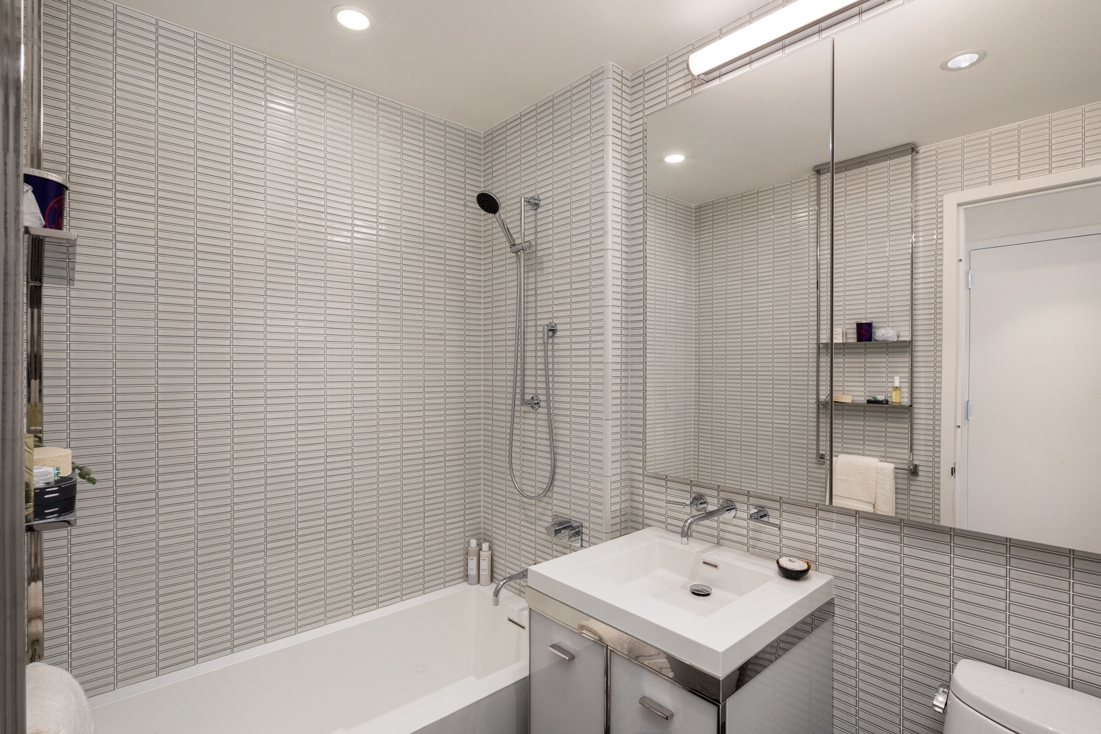 252 South Street, Unit 64E Manhattan, NY 10002 - Photo 5 of 19