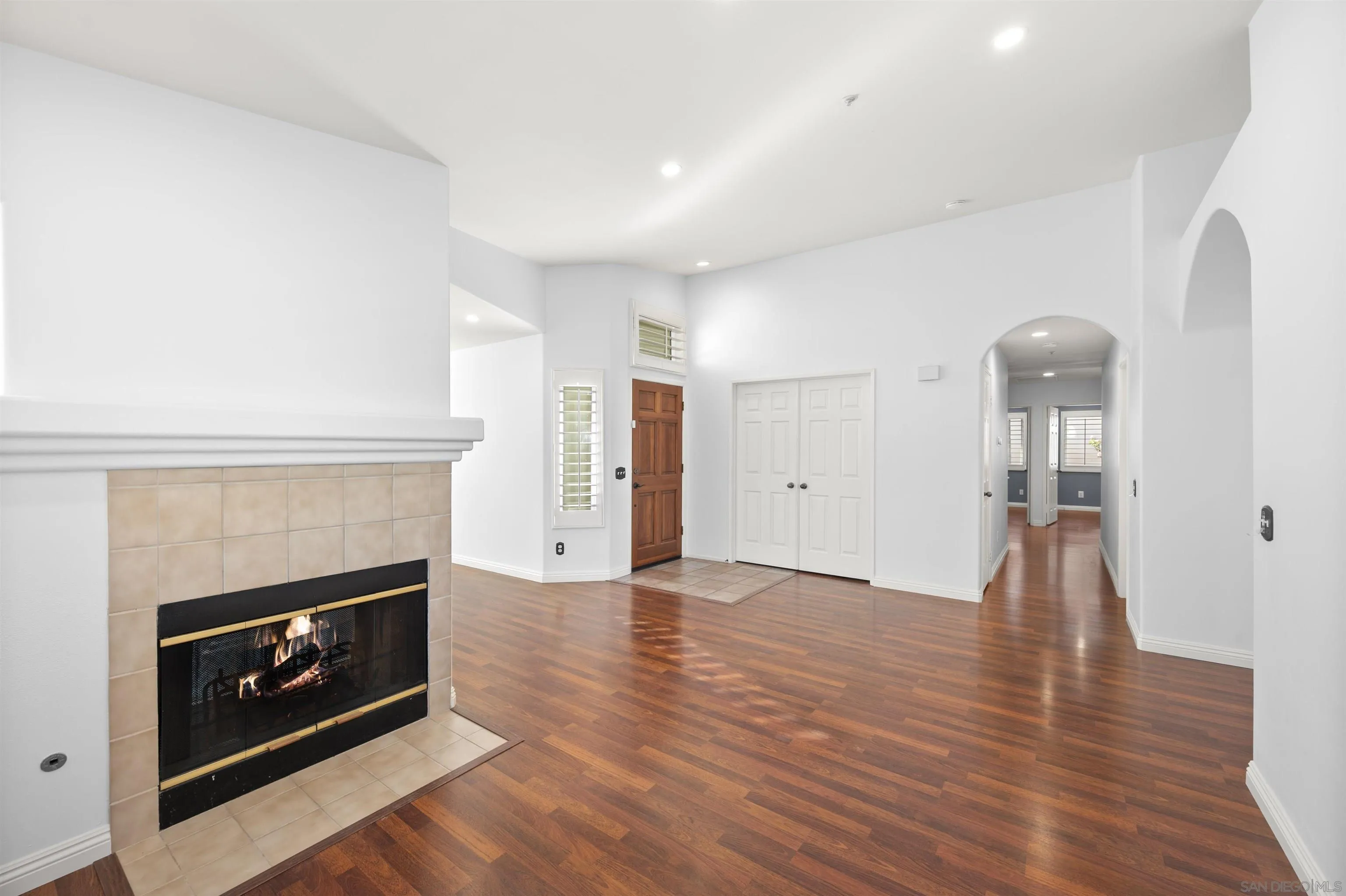 8514 Mesa Heights Road Santee, CA 92071 - Photo 6 of 45 Gallery Image 6