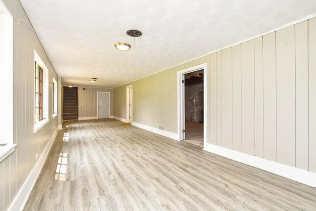 $259,000 | 6604 East H Avenue, Kalamazoo, MI 49048