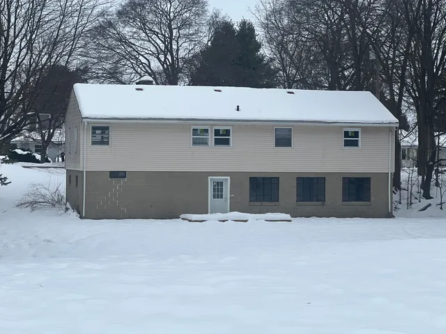 $259,000 | 6604 East H Avenue, Kalamazoo, MI 49048