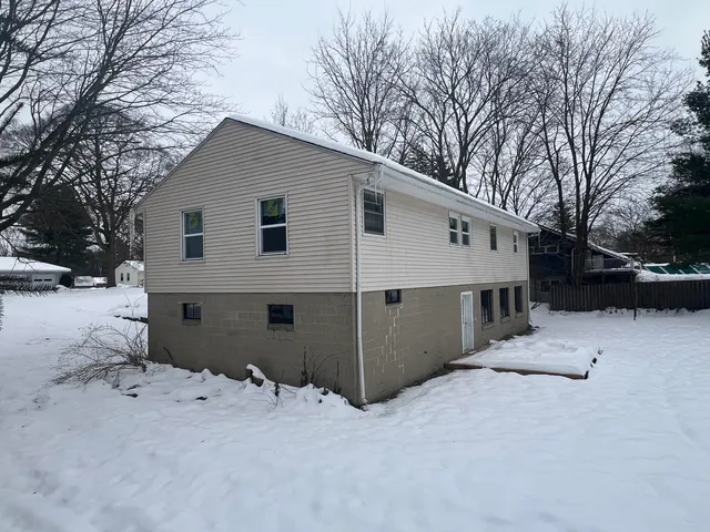 $259,000 | 6604 East H Avenue, Kalamazoo, MI 49048